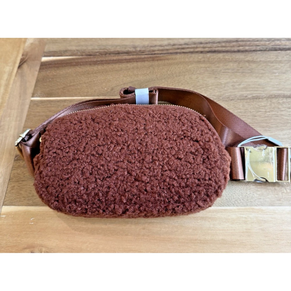 Urban Expressions Fuzzy Belt Bag Tan Santi Crossbody Unisex Fanny‎ Pack NEW - Picture 9 of 16